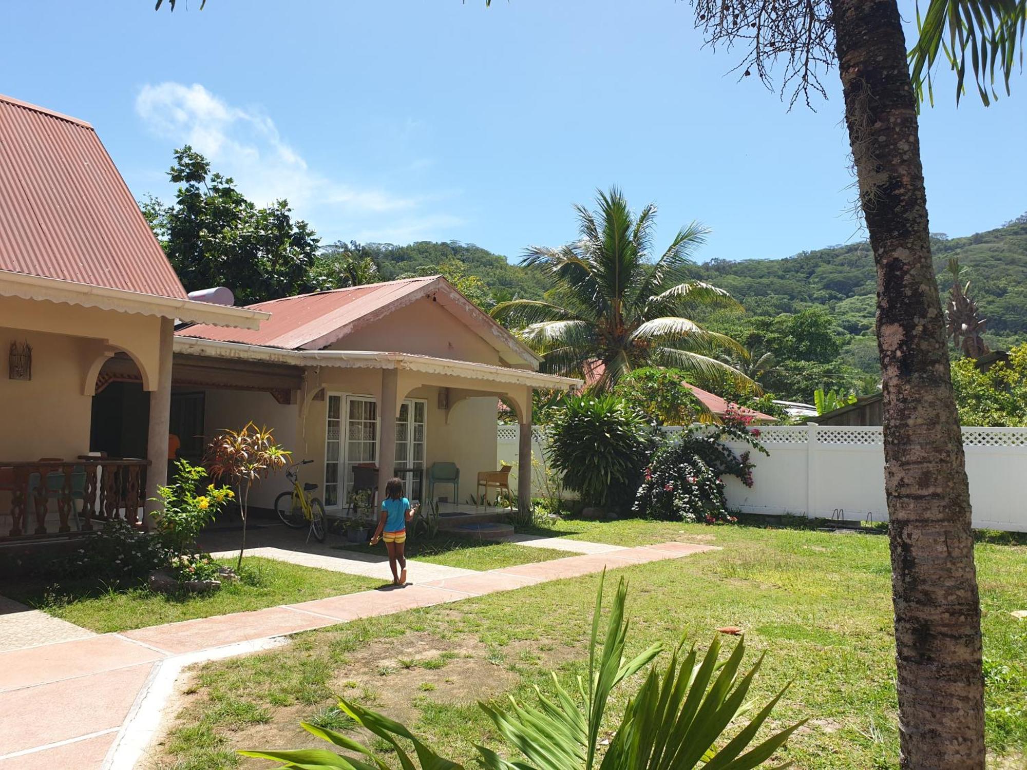 Villa Authentique La Digue Exterior photo